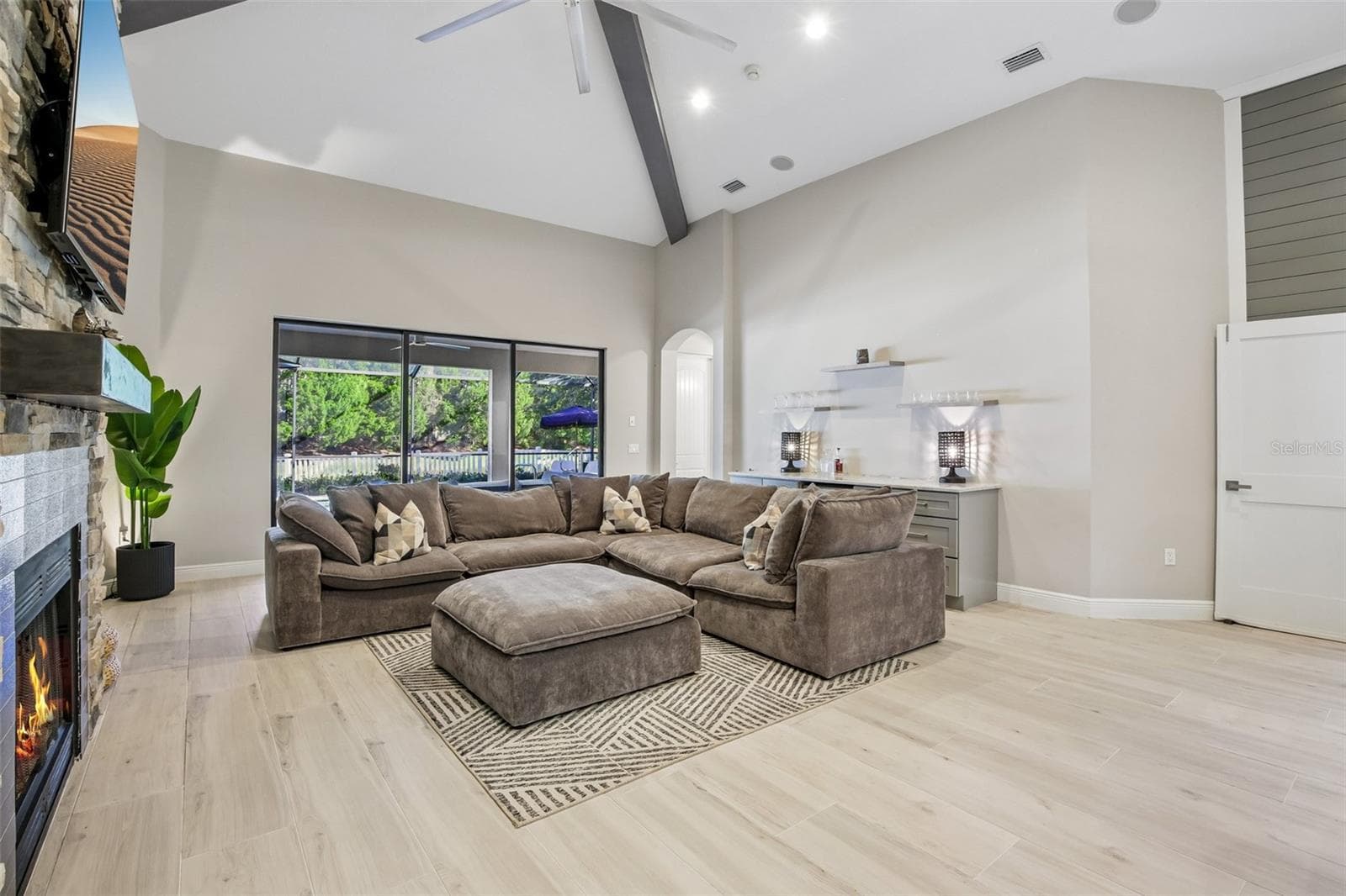 Single Family Residence at 14807 BOWFIN TER, LAKEWOOD RANCH, photo 23 of 63