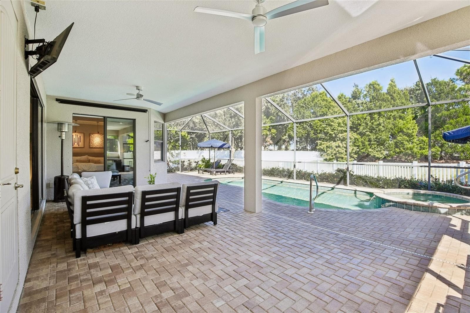 Single Family Residence at 14807 BOWFIN TER, LAKEWOOD RANCH, photo 55 of 63