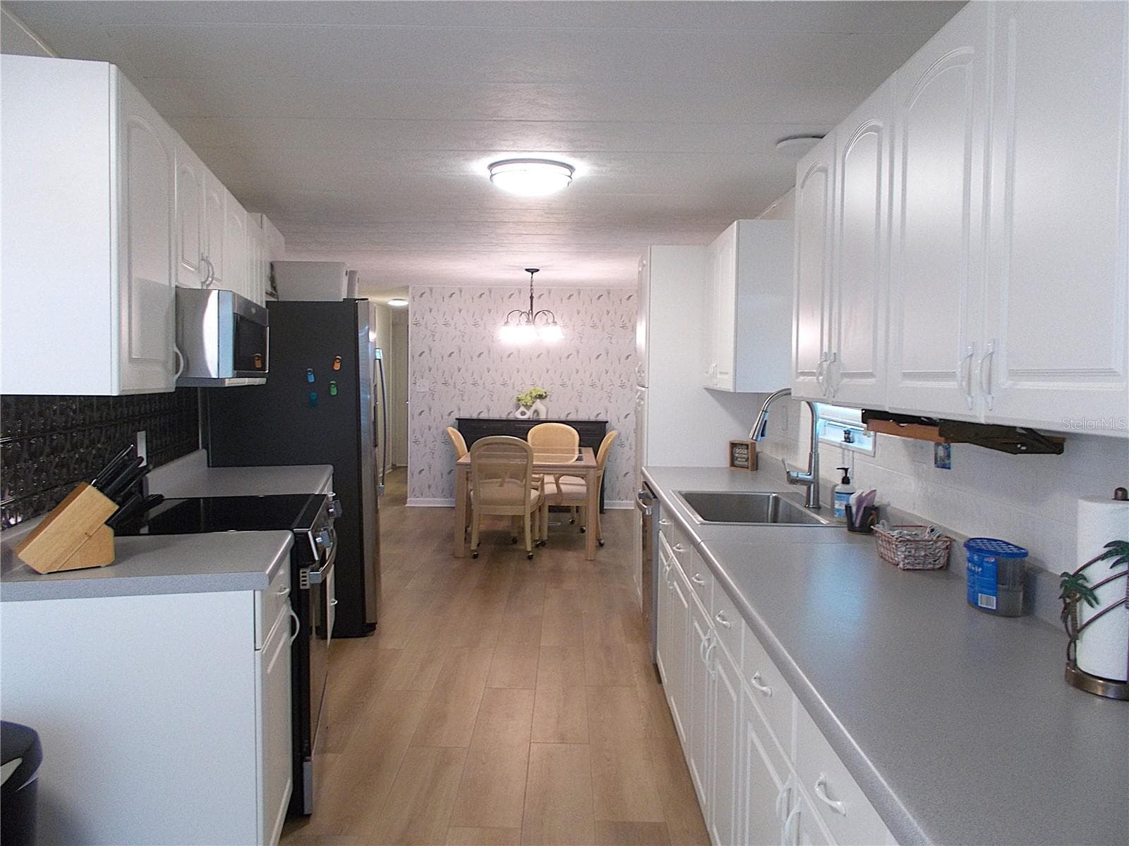 Kitchen/dining room - 490 ASHWOOD DR, VENICE