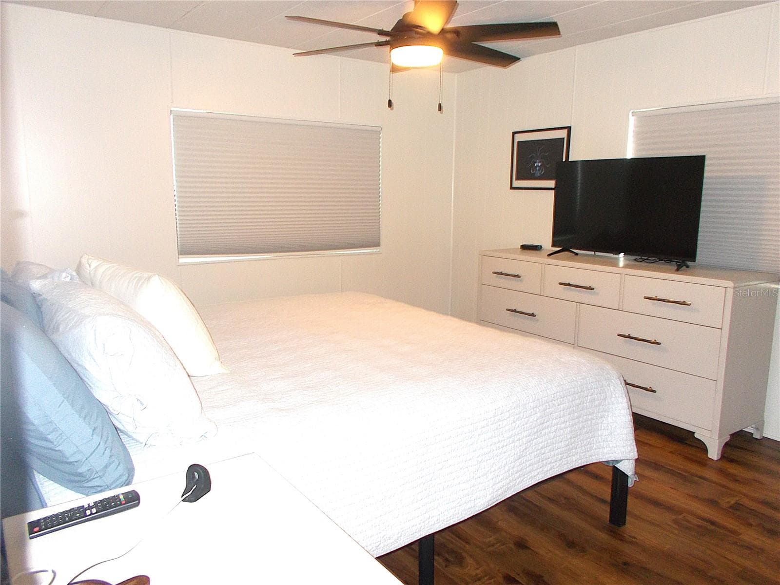 Primary suite - 490 ASHWOOD DR, VENICE