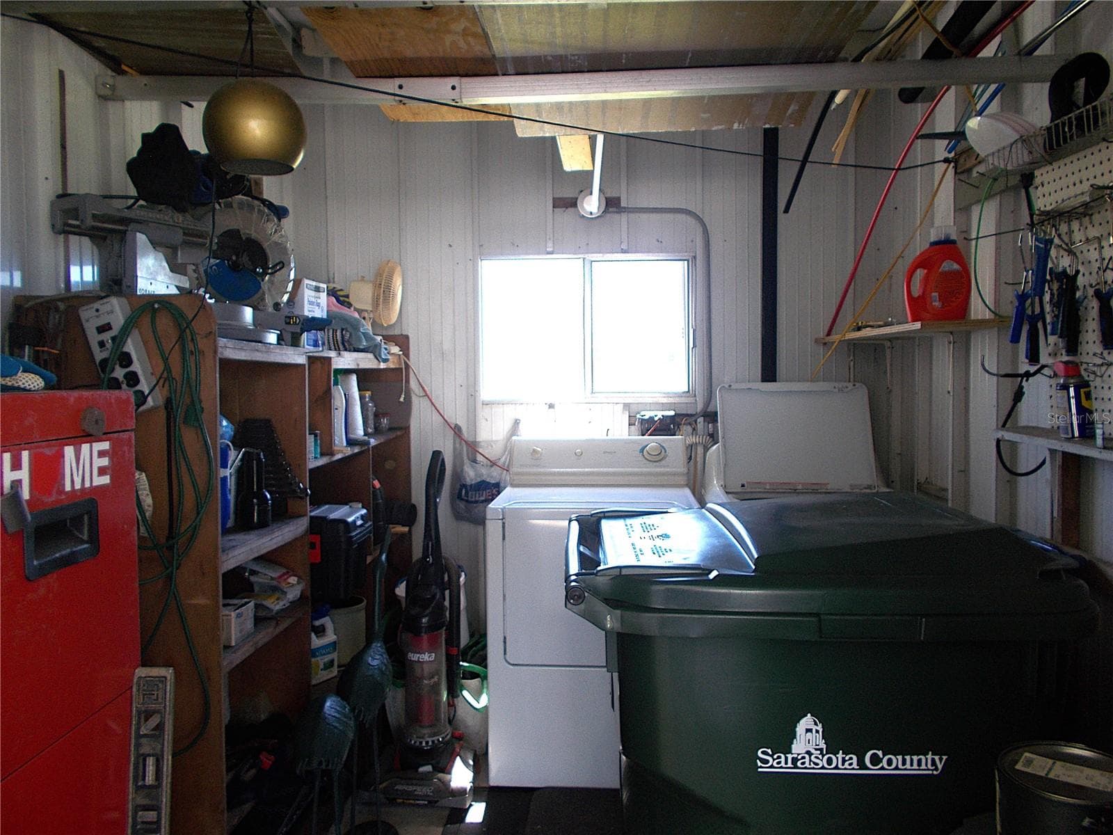 Shed/laundry - 490 ASHWOOD DR, VENICE