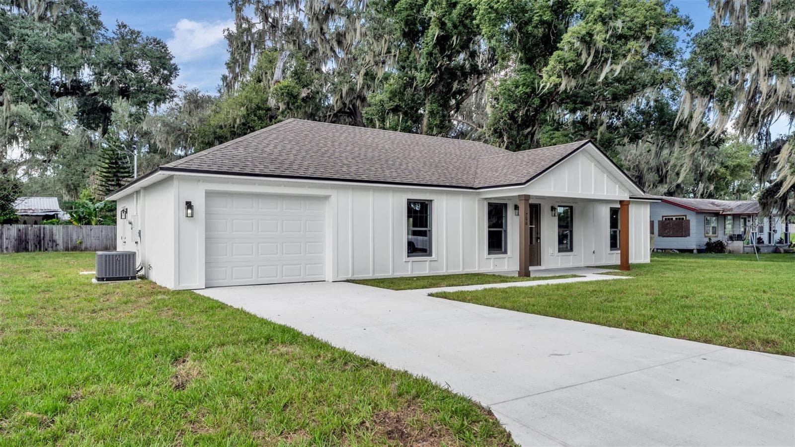 Side/Front/Garage - 706 S WALNUT AVE, FORT MEADE