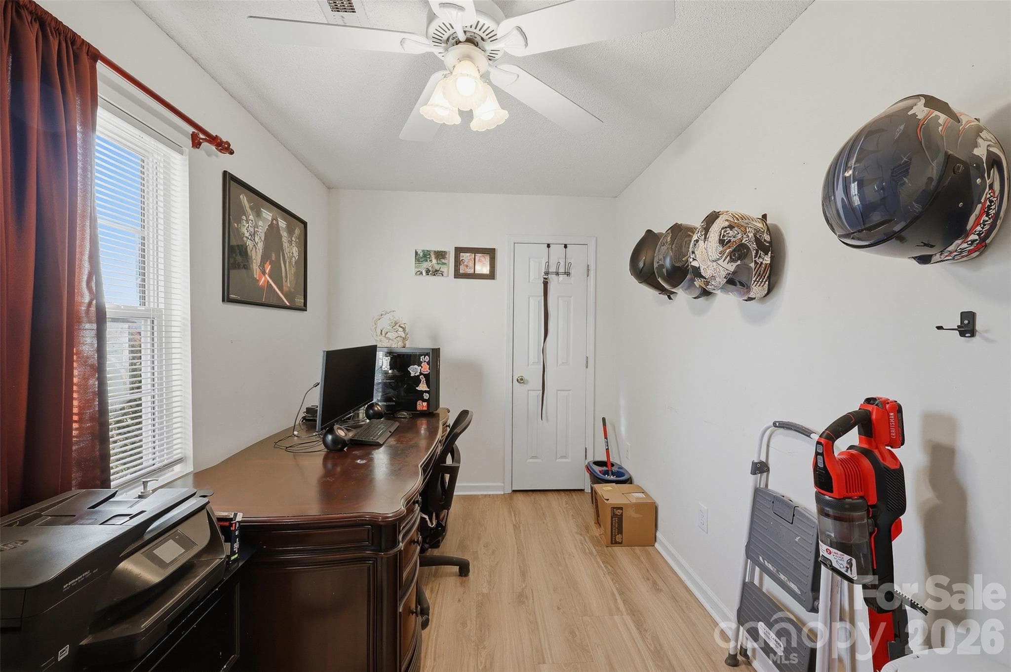 Single Family Residence at 3640 Glacier Run, Claremont, photo 21 of 38