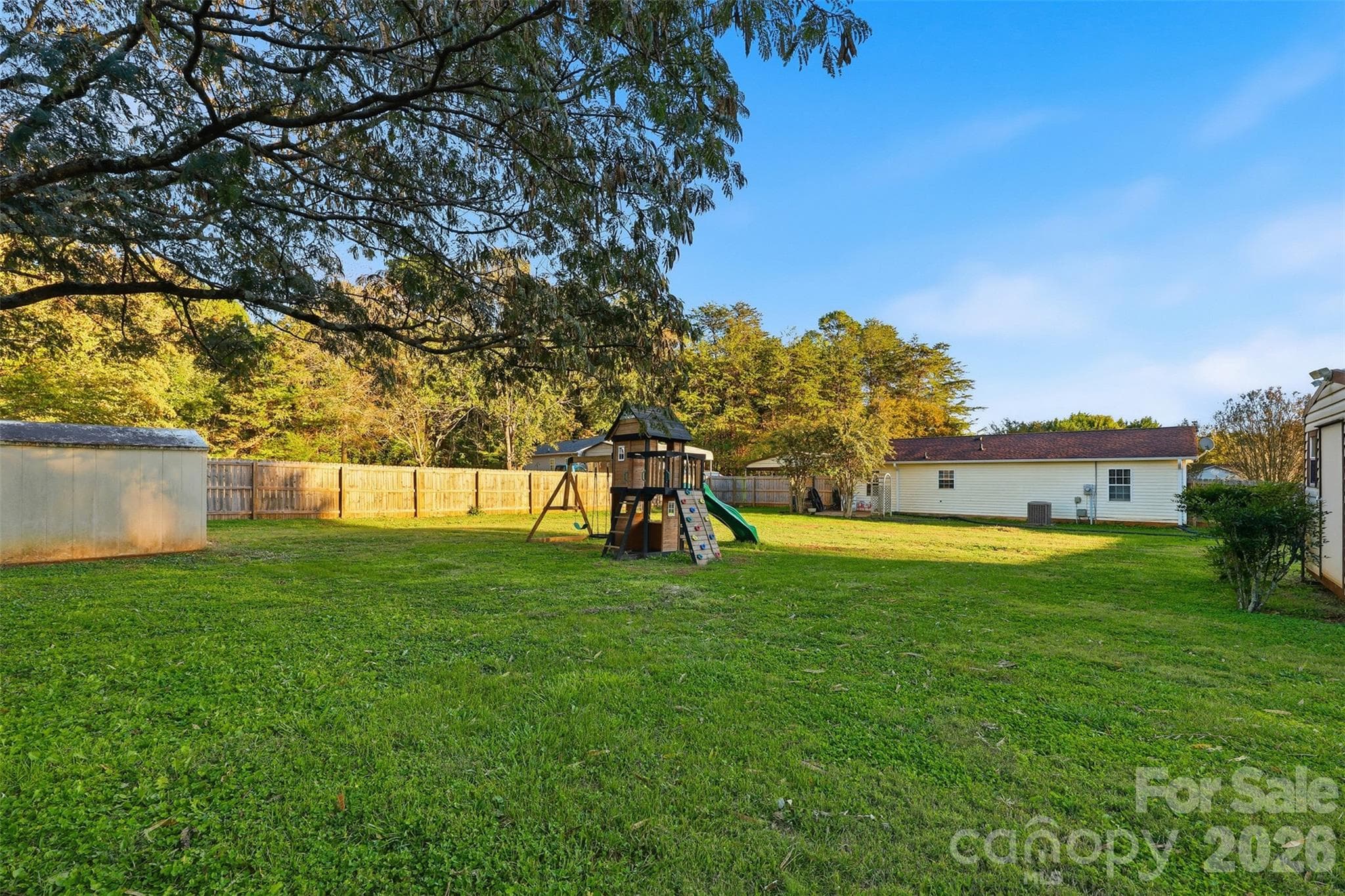 Single Family Residence at 3640 Glacier Run, Claremont, photo 28 of 38