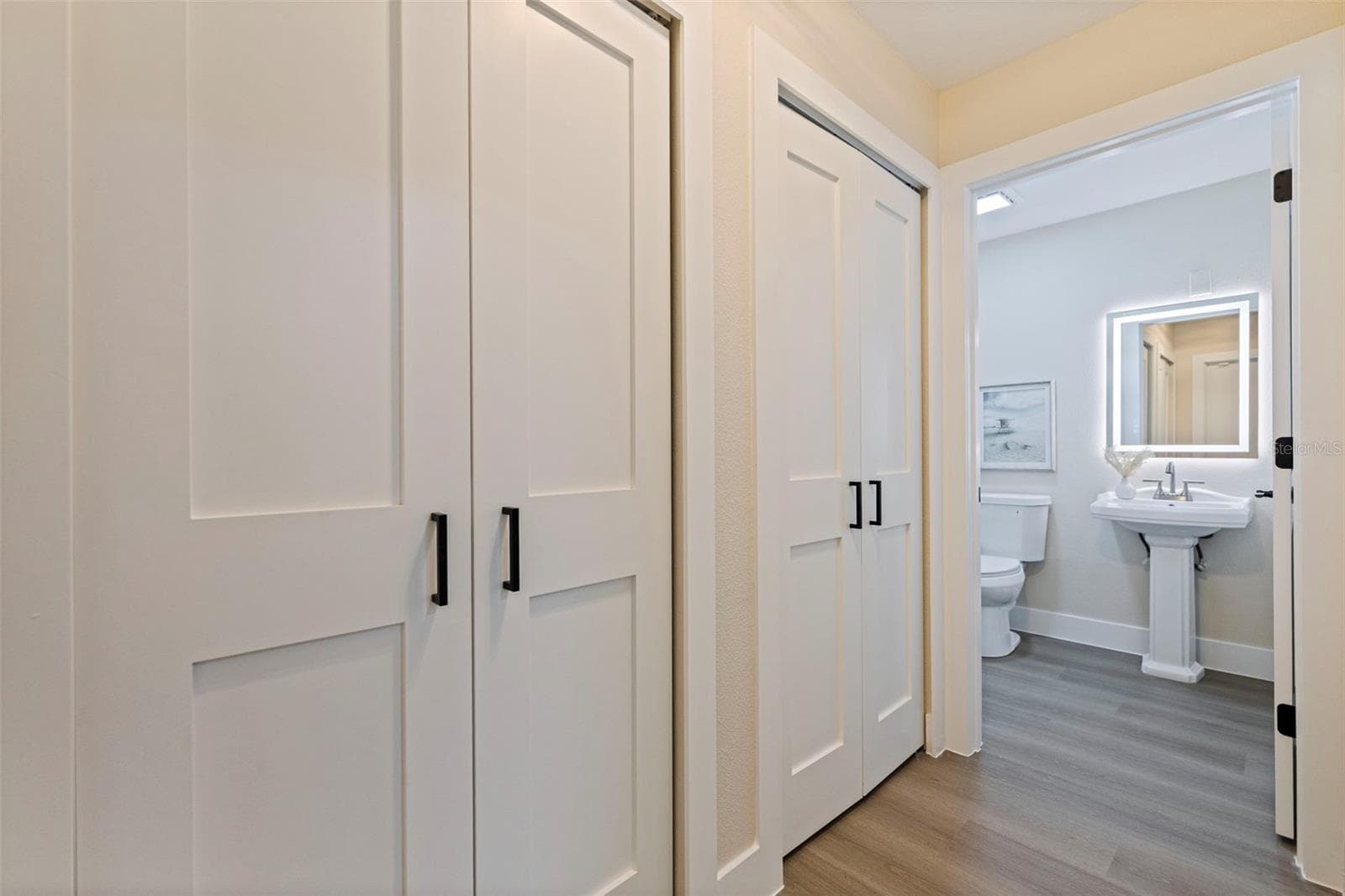 Single Family Residence at 111 58TH AVE S, ST PETERSBURG, photo 10 of 42