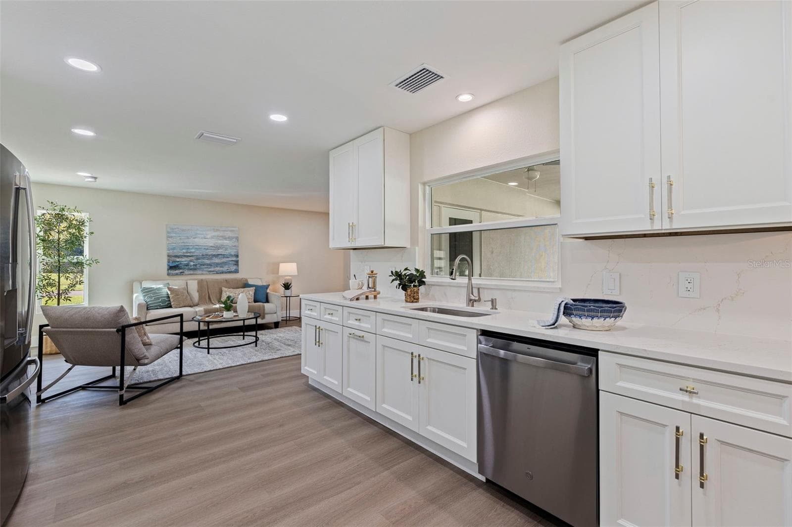 Single Family Residence at 111 58TH AVE S, ST PETERSBURG, photo 14 of 42