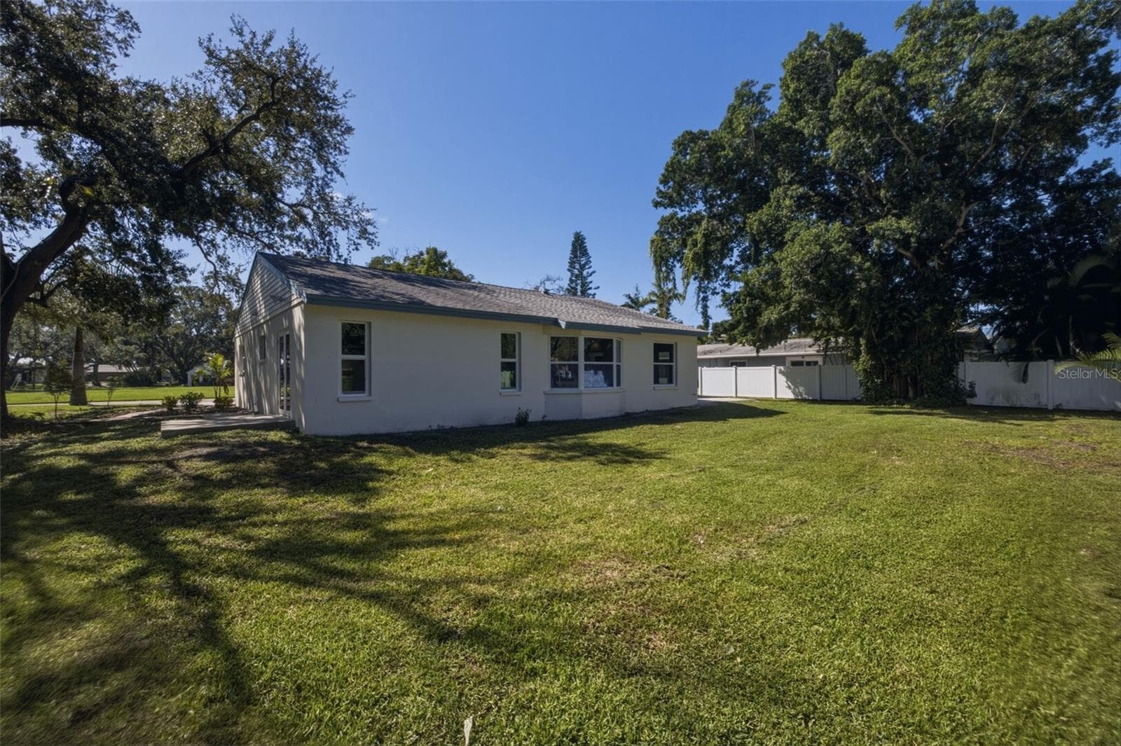 Single Family Residence at 111 58TH AVE S, ST PETERSBURG, photo 33 of 42