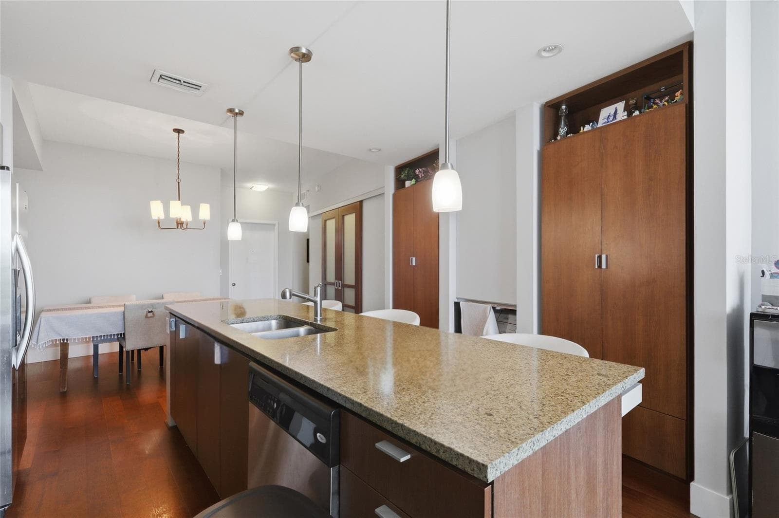Condominium at 912 CHANNELSIDE DR #2307, TAMPA, photo 4 of 40