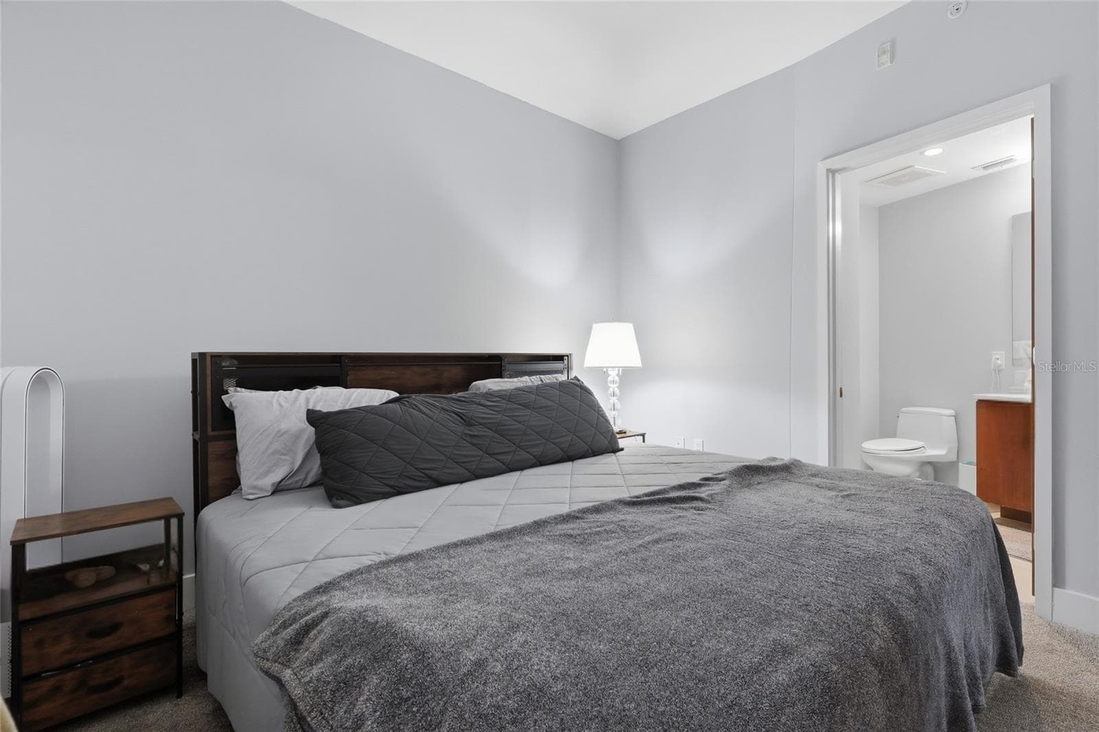 Condominium at 912 CHANNELSIDE DR #2307, TAMPA, photo 13 of 40