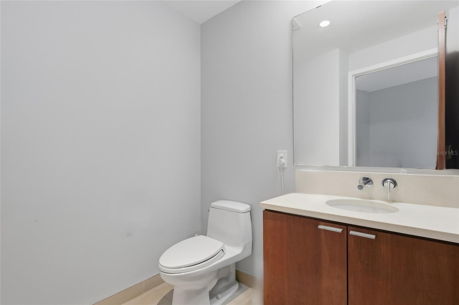 Condominium at 912 CHANNELSIDE DR #2307, TAMPA, photo 16 of 40
