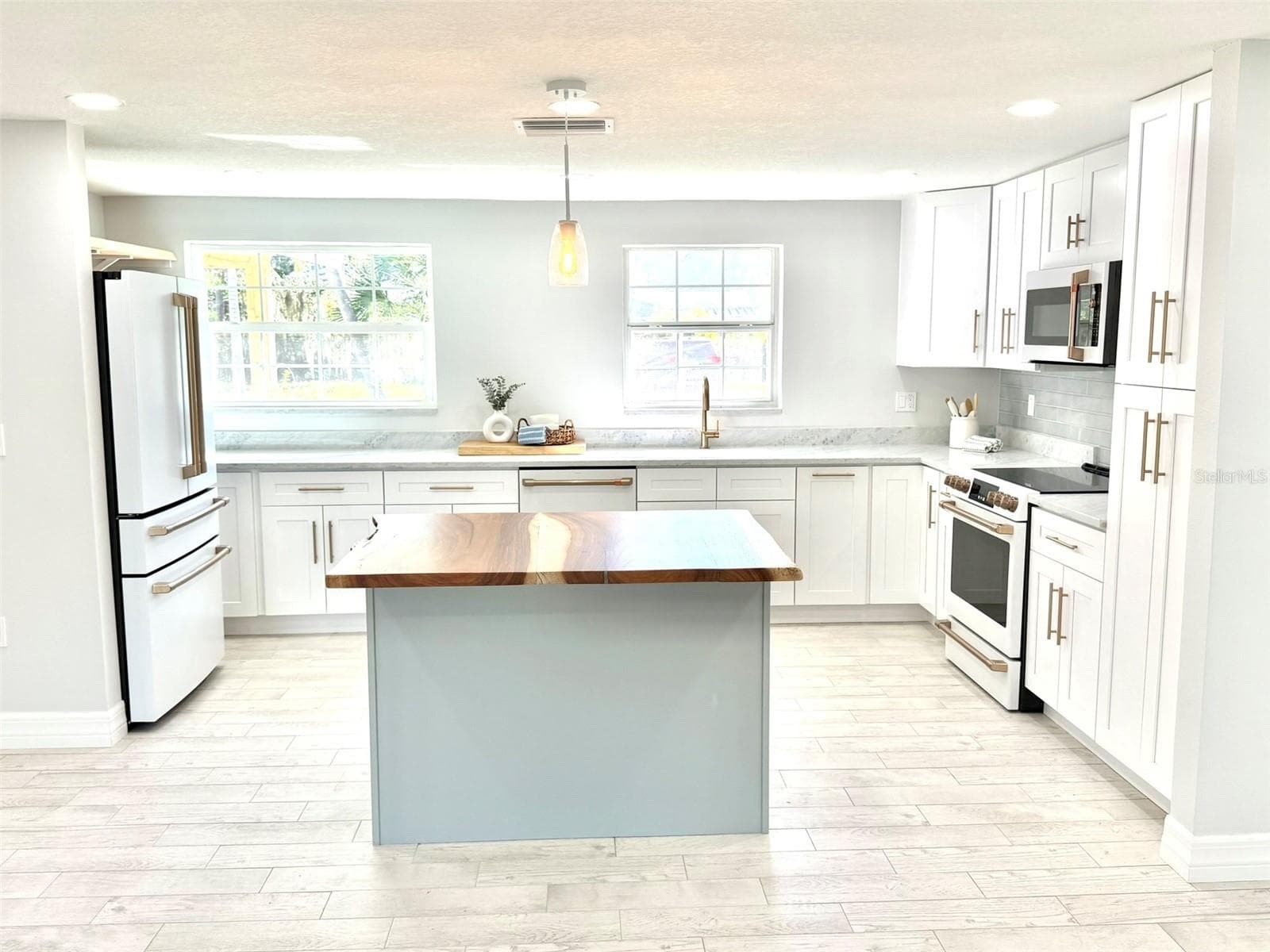 Let's Cook and Gather! - 336 SHADDOCK ST, TARPON SPRINGS