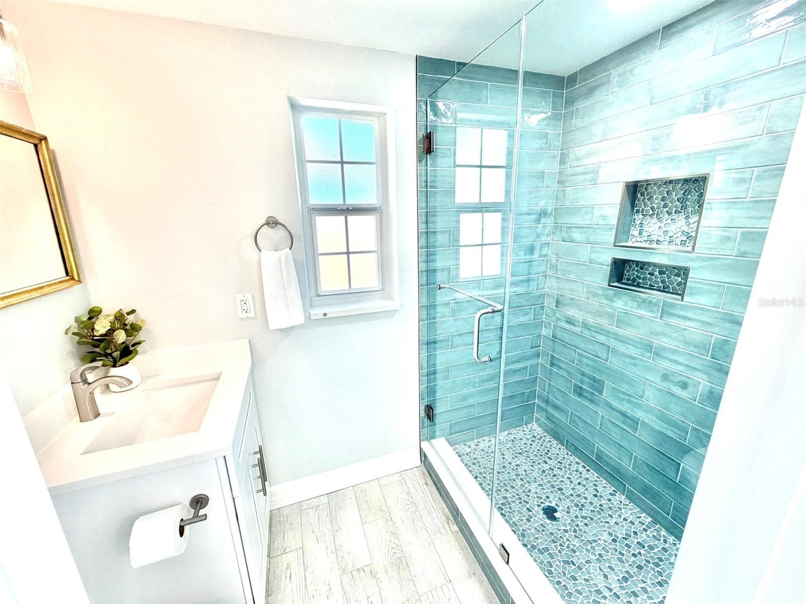Ensuite Bath for Second Bedroom - 336 SHADDOCK ST, TARPON SPRINGS