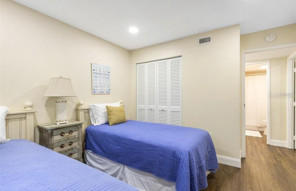 Condominium at 3231 BENEVA RD #101, SARASOTA, photo 21 of 32