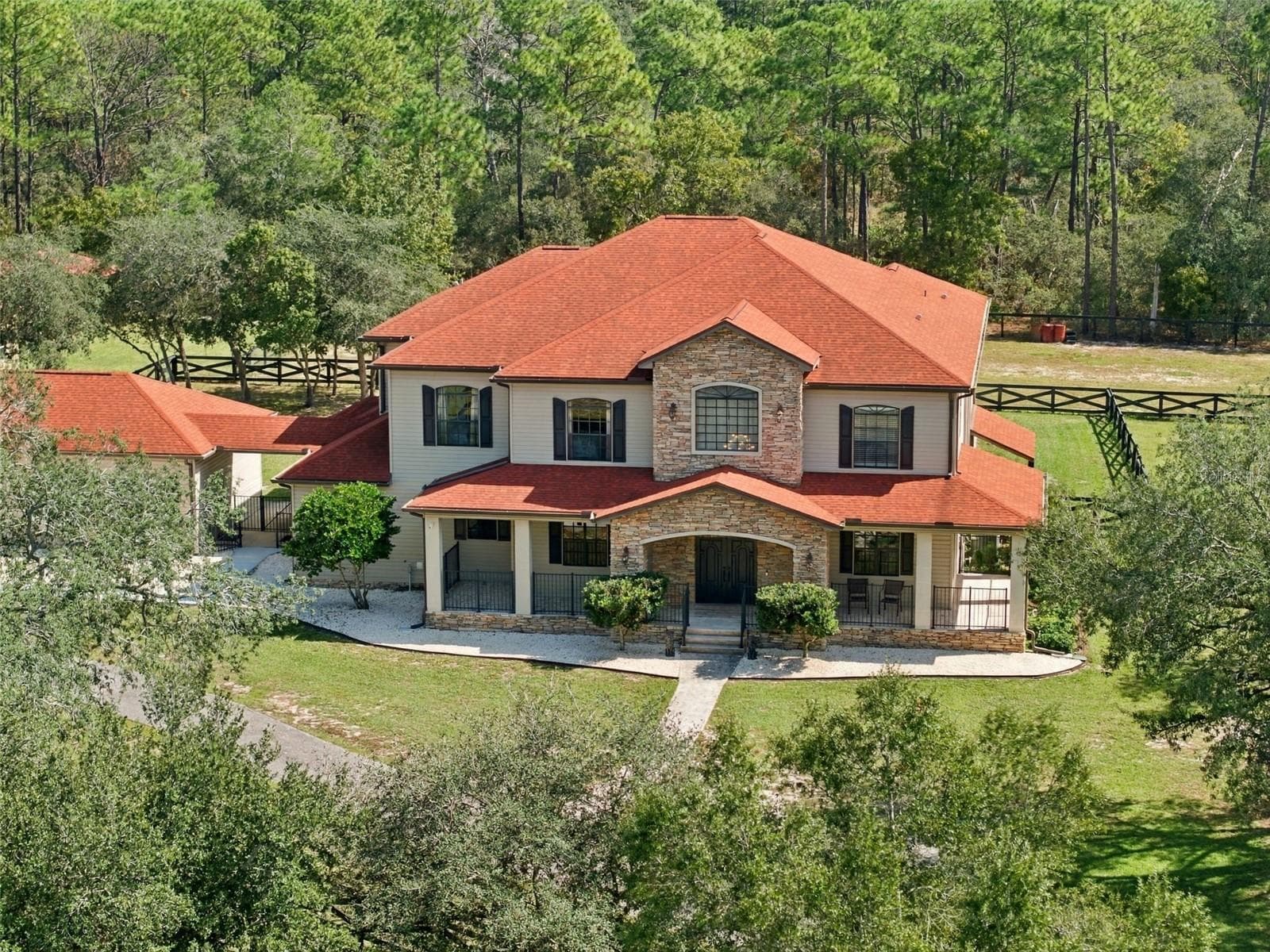 6295 SF MAIN HOME - 10484 GYPSY AVE, WEEKI WACHEE