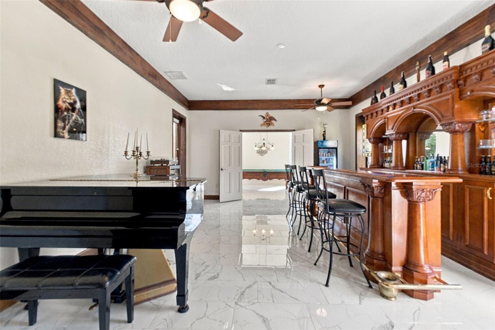 BAR/GAMEROOM - 10484 GYPSY AVE, WEEKI WACHEE
