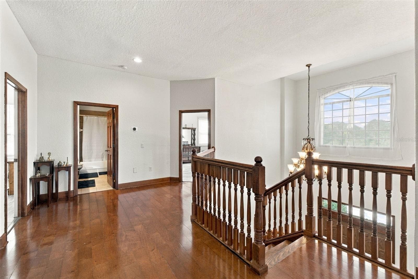 UPSTAIRS LANDING - 10484 GYPSY AVE, WEEKI WACHEE