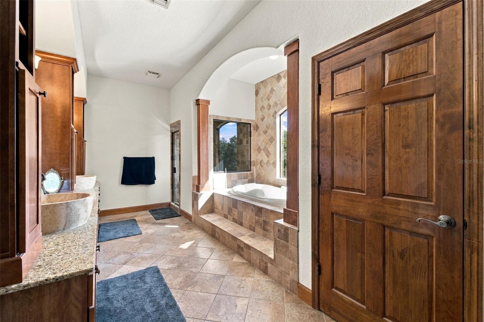 PRIMARY BATHROOM - 10484 GYPSY AVE, WEEKI WACHEE