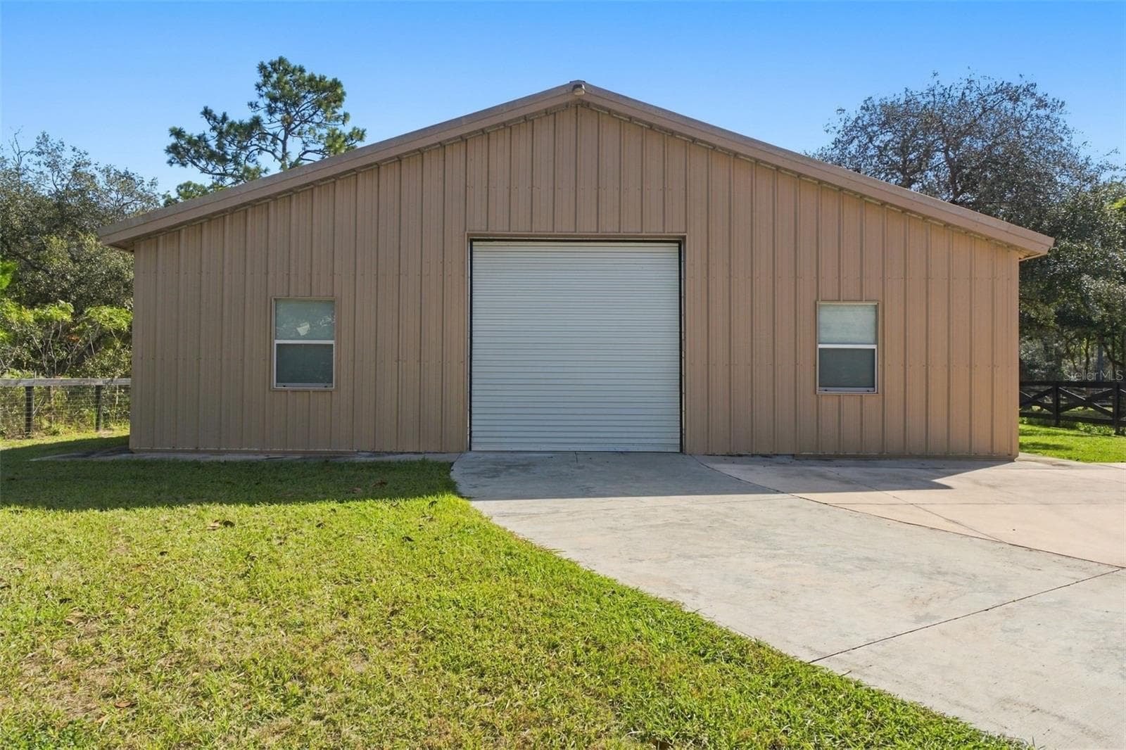 40 X 80 DETACHED GARAGE/WORKSHOP - 10484 GYPSY AVE, WEEKI WACHEE