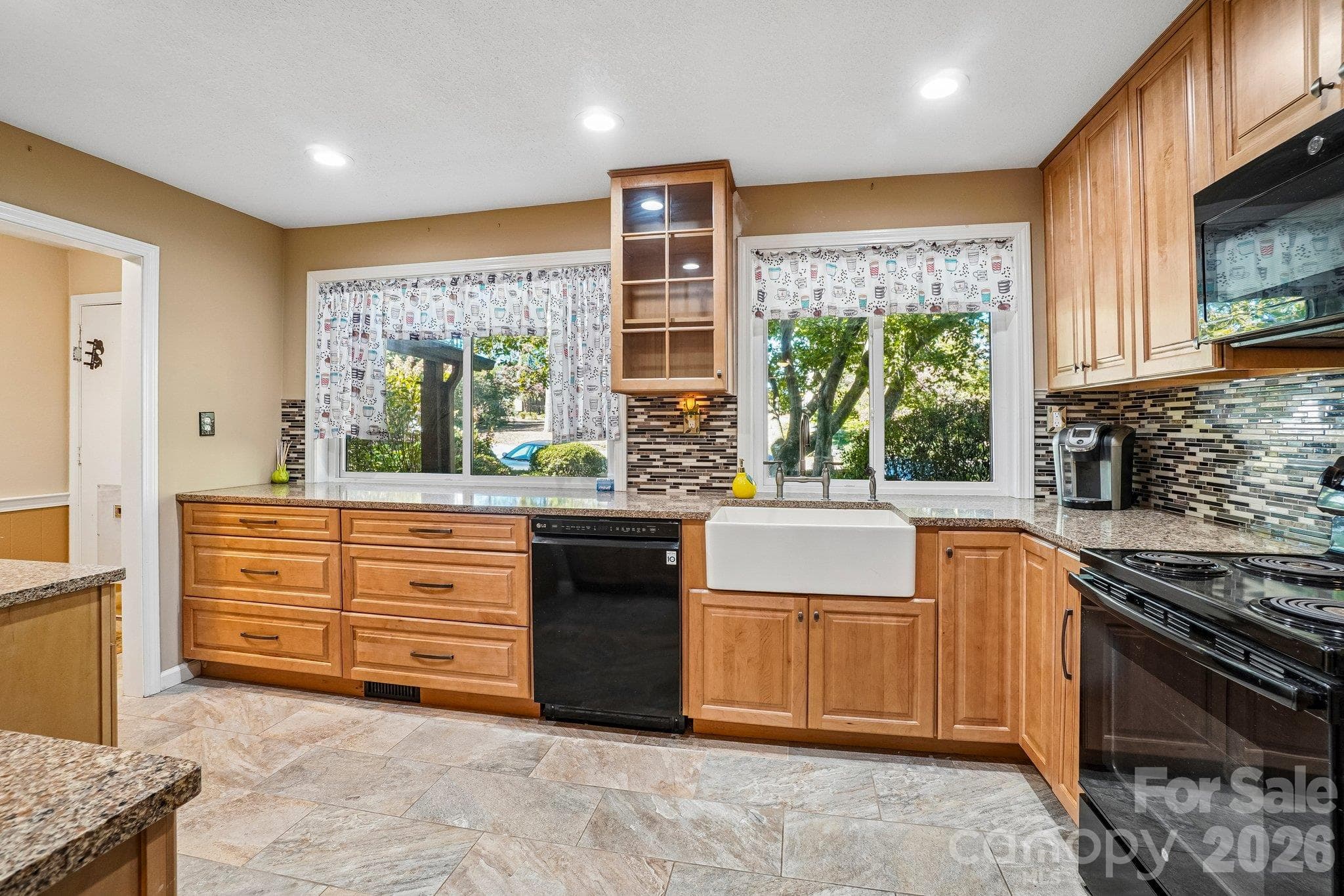 Condominium at 82 Laurelwood Circle W, Hendersonville, photo 15 of 38