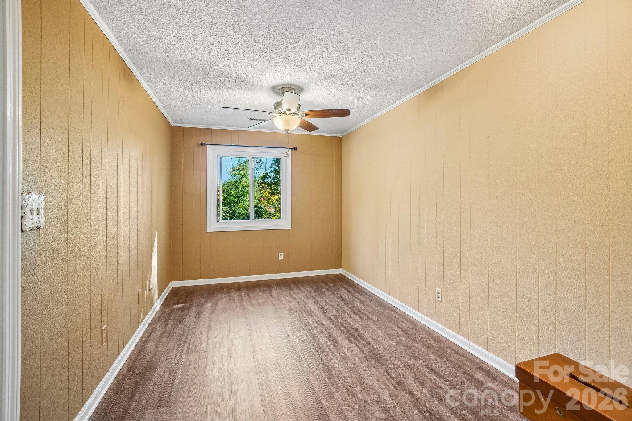 Condominium at 82 Laurelwood Circle W, Hendersonville, photo 17 of 38