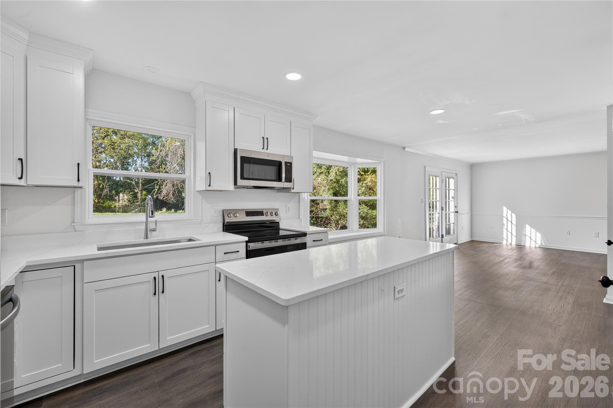 Single Family Residence at 12108 Parks Farm Lane, Charlotte, photo 2 of 27
