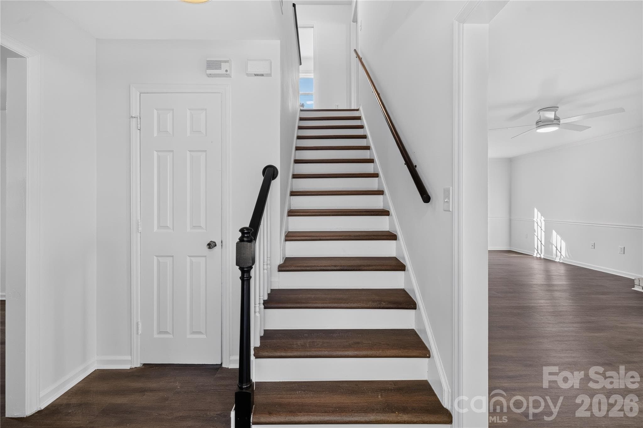 Single Family Residence at 12108 Parks Farm Lane, Charlotte, photo 11 of 27