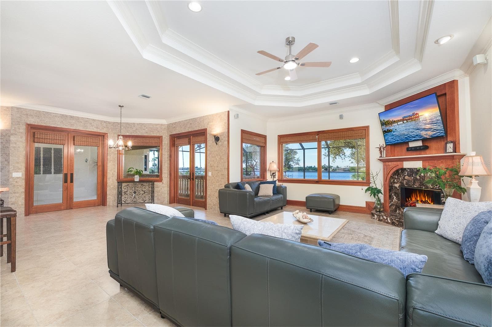 Dining Area-Family Room - 1930 BAYSHORE DR, ENGLEWOOD