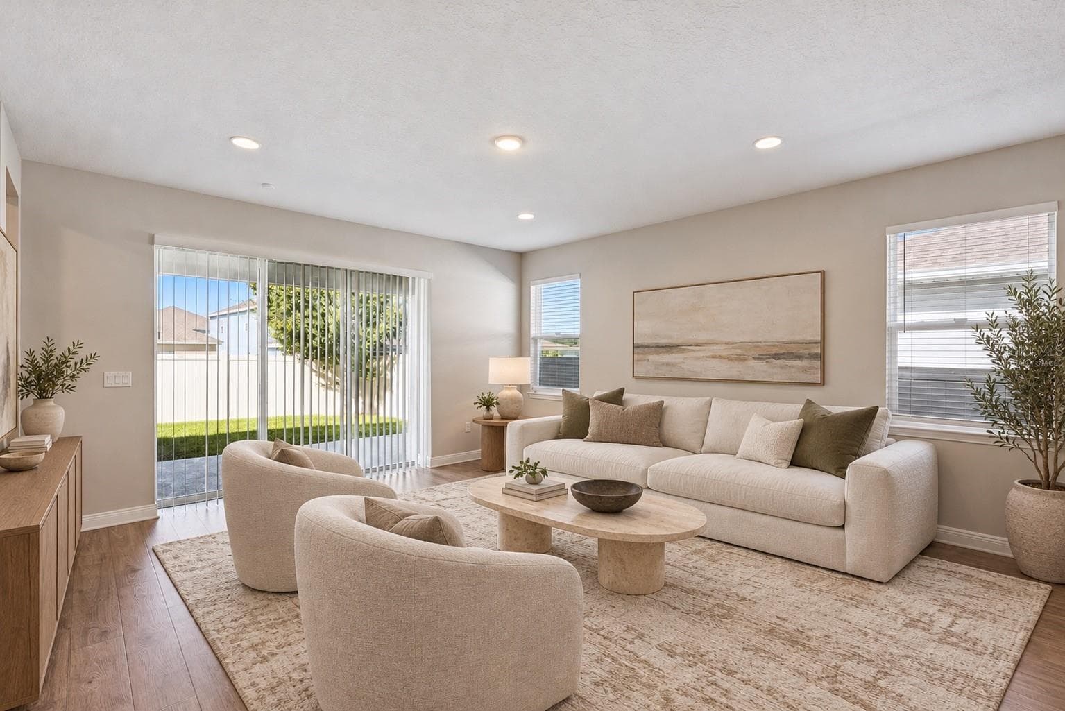 Virtually Staged Family Room - 4417 LIONS GATE AVE, CLERMONT