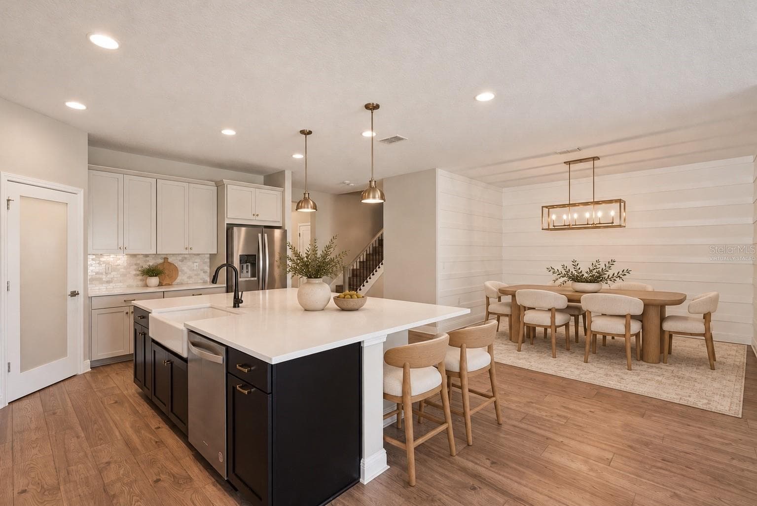 Virtually Staged Kitchen & Dining - 4417 LIONS GATE AVE, CLERMONT