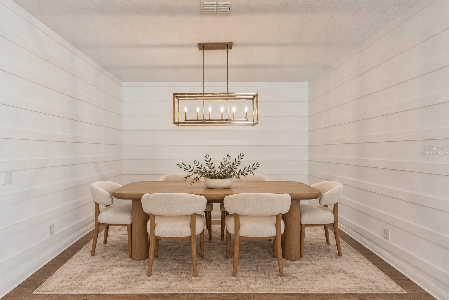Virtually Staged Dining Room - 4417 LIONS GATE AVE, CLERMONT