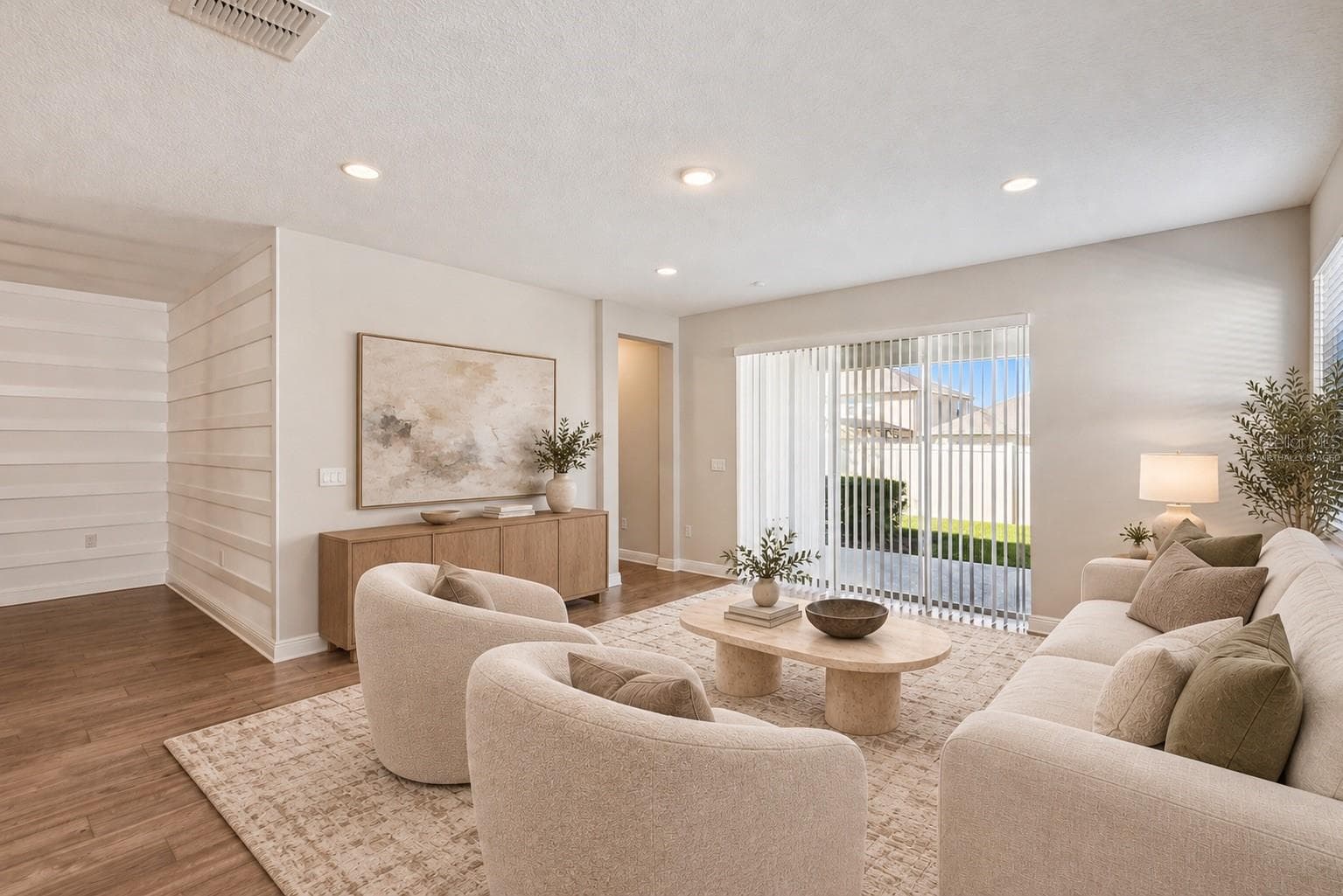 Virtually Staged Family Room - 4417 LIONS GATE AVE, CLERMONT