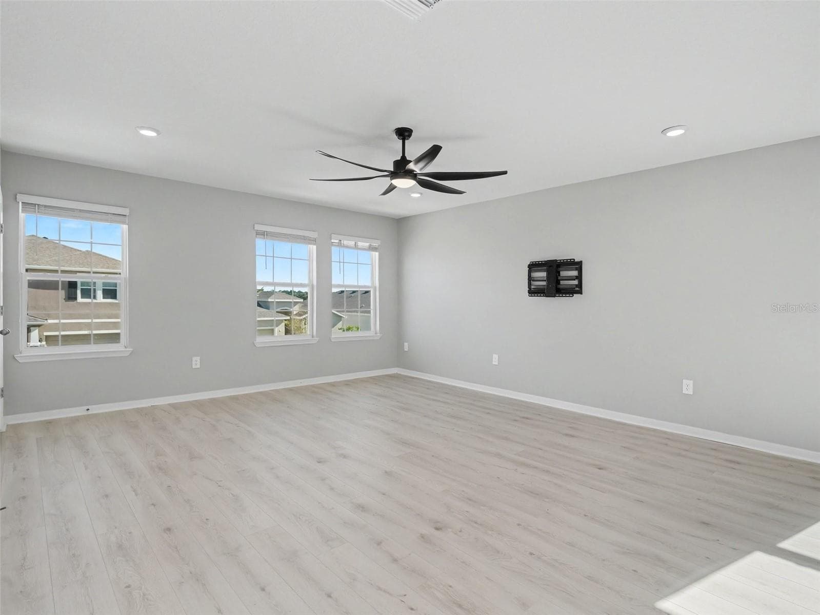 Upstairs loft - 5731 WOODLAND SAGE DR, SARASOTA
