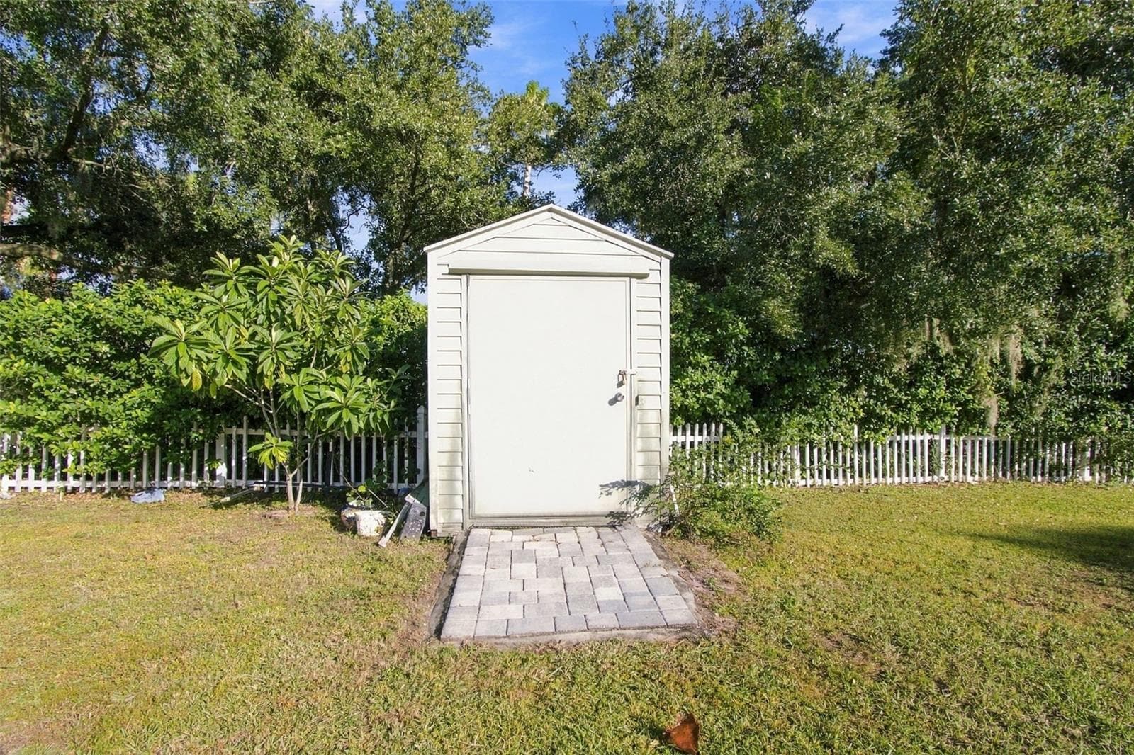 Single Family Residence at 10225 GOLDENBROOK WAY, TAMPA, photo 45 of 73