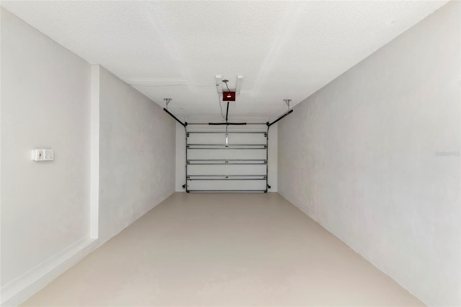 Single Family Residence at 102 SANDHURST DR, VENICE, photo 25 of 33