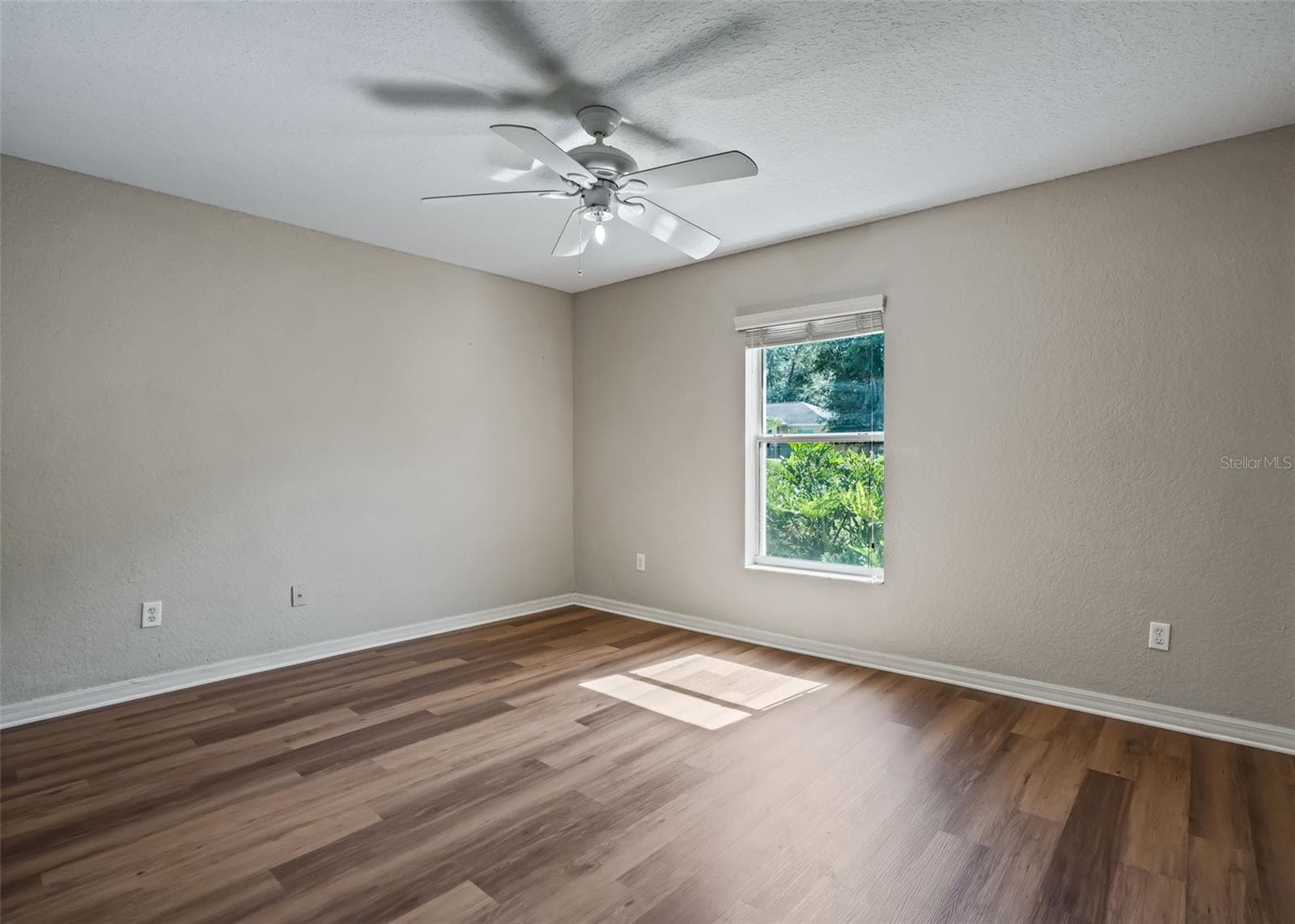Single Family Residence at 9405 SE 161ST PL, SUMMERFIELD, photo 19 of 43