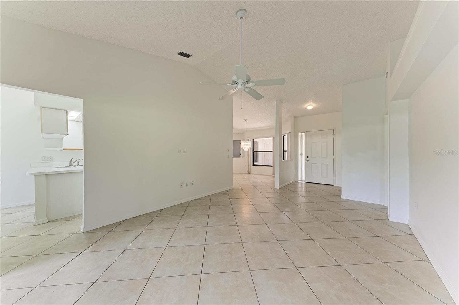 Condominium at 101 SOUTHAMPTON PL N #248, VENICE, photo 10 of 77