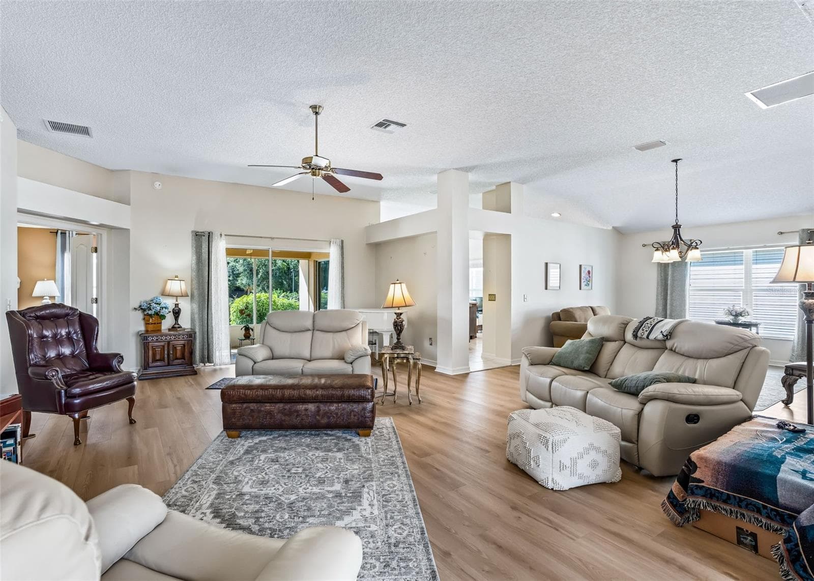 Single Family Residence at 3516 WHITING WAY, THE VILLAGES, photo 5 of 42