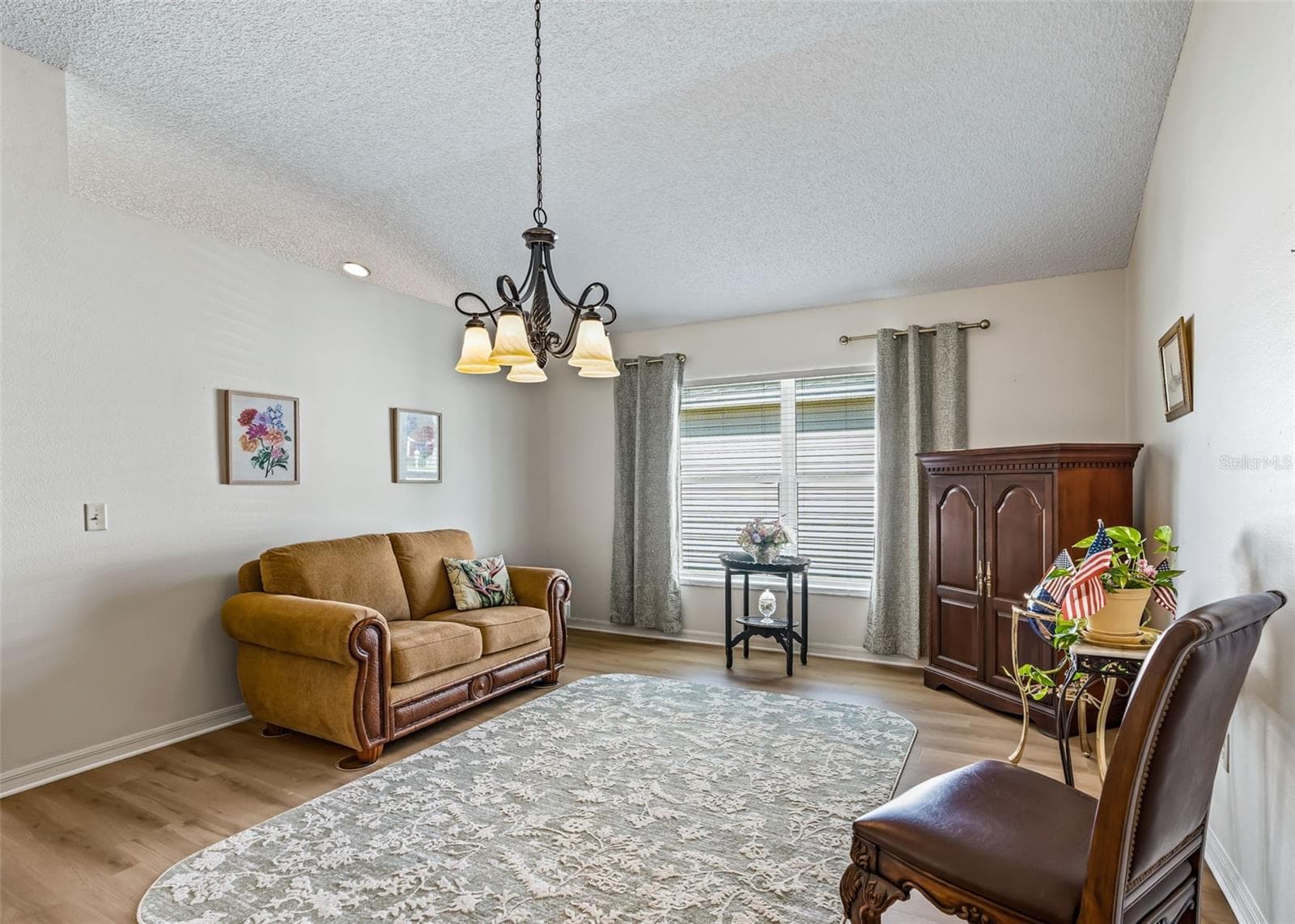 Single Family Residence at 3516 WHITING WAY, THE VILLAGES, photo 8 of 42