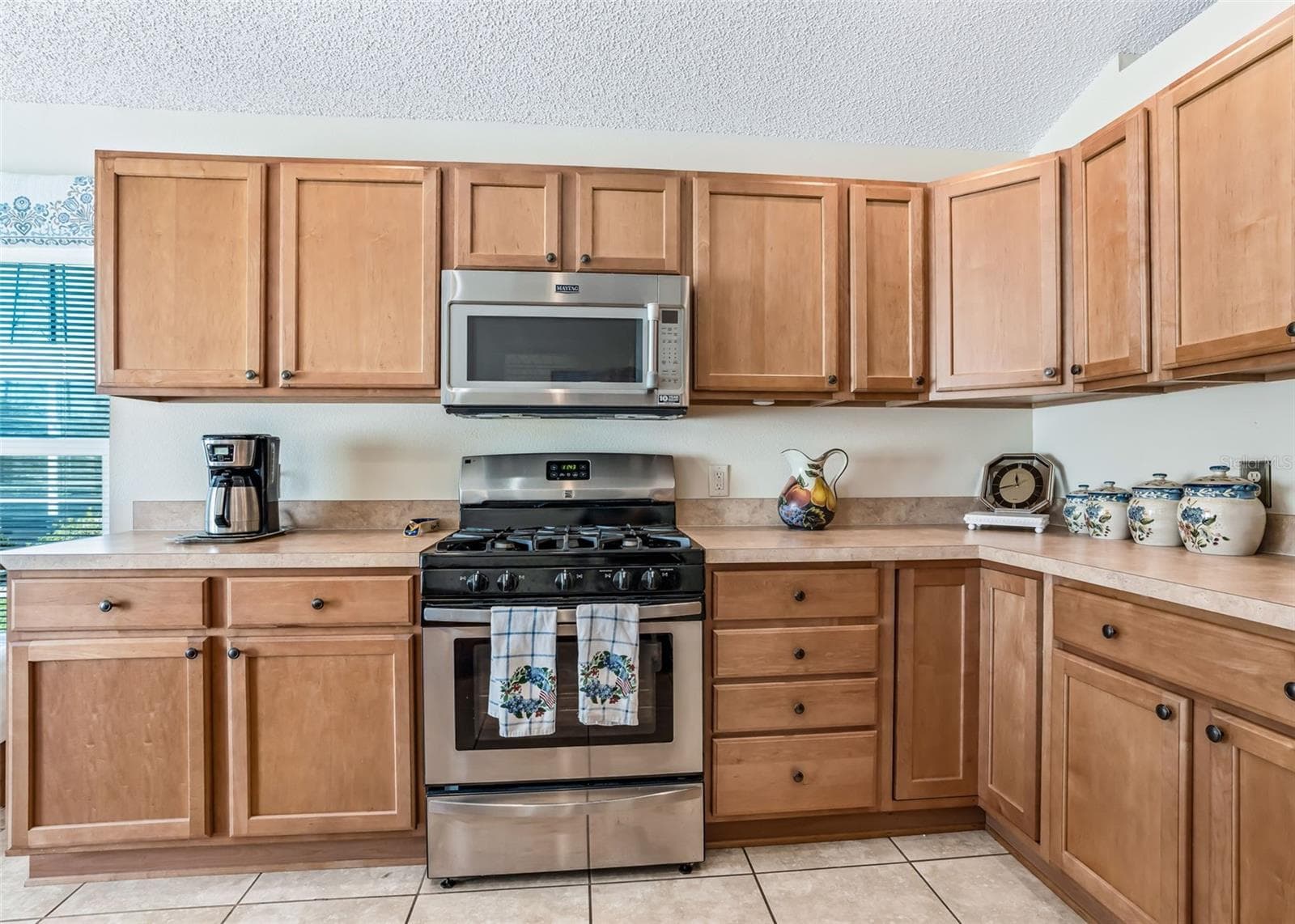 Single Family Residence at 3516 WHITING WAY, THE VILLAGES, photo 14 of 42