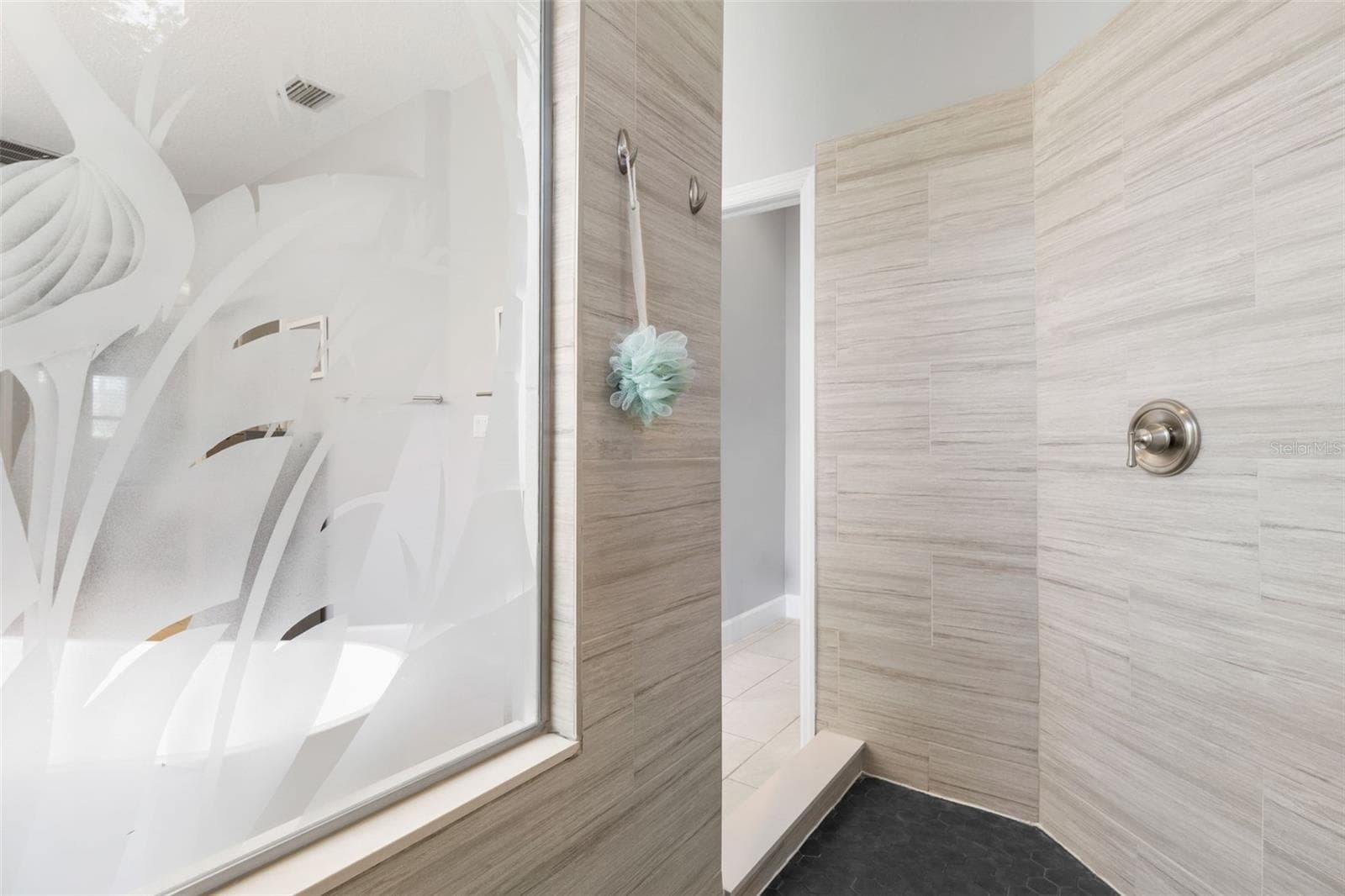Beautifully Etched Shower Glass - 47 EASTLAKE DR, PALM COAST