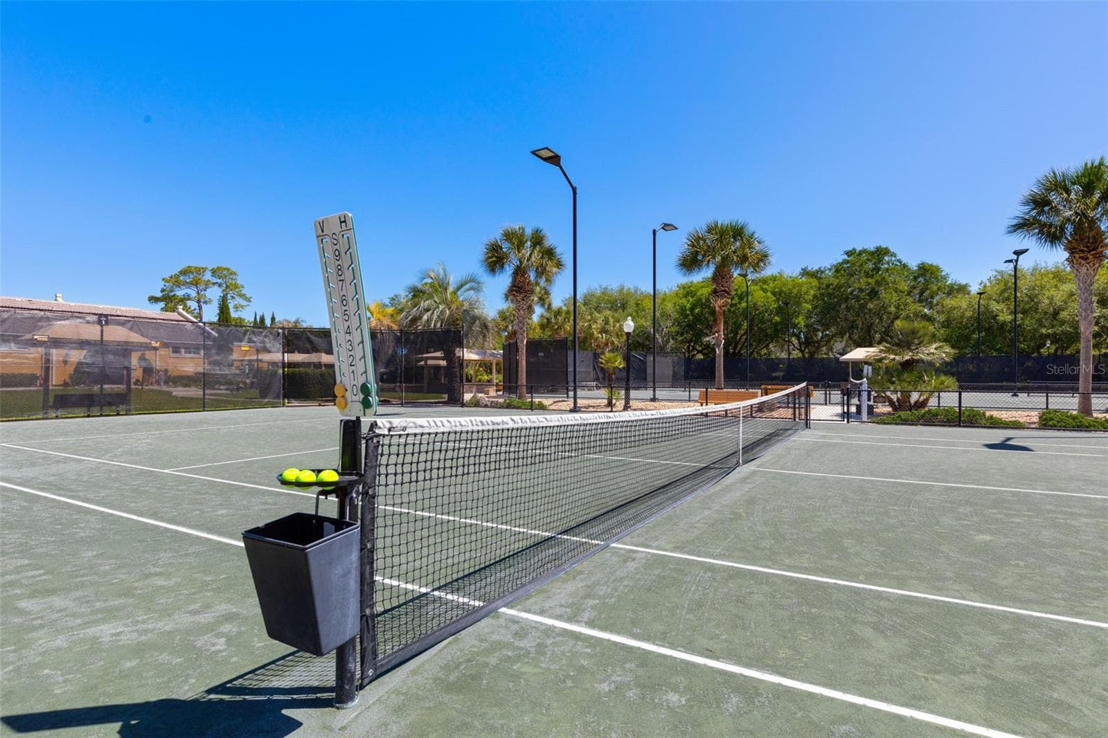 Har-tru Tennis Courts - 47 EASTLAKE DR, PALM COAST