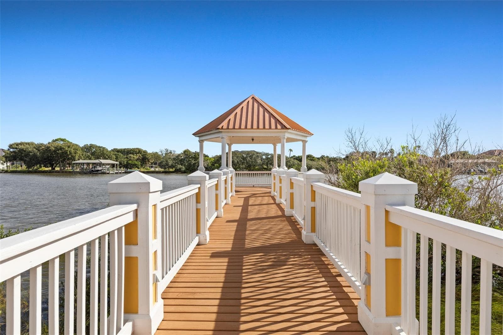 Intracoastal Trail Pier - 47 EASTLAKE DR, PALM COAST