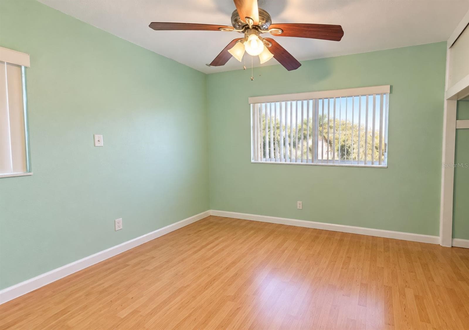 Single Family Residence at 1825 HEATHER AVE, TAMPA, photo 5 of 7