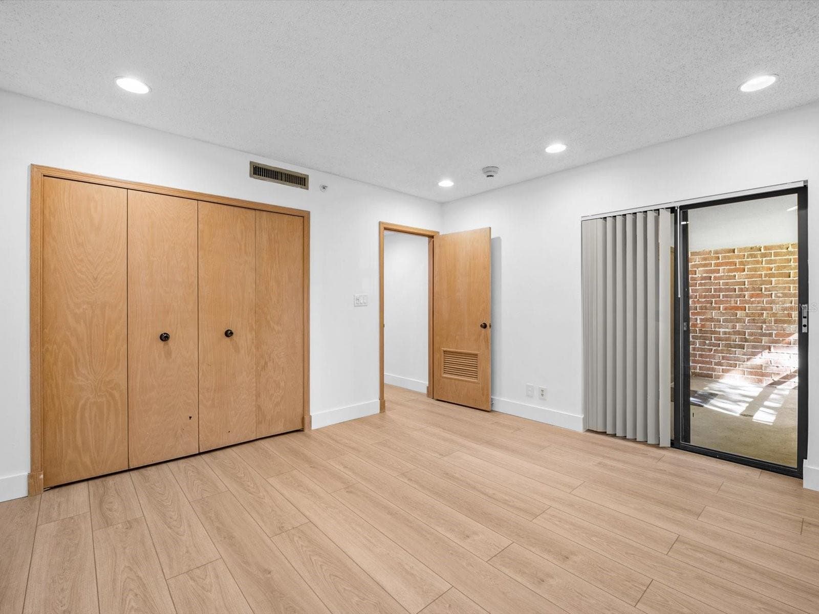 Primary Bedroom - 36750 US HIGHWAY 19 N #2372, PALM HARBOR