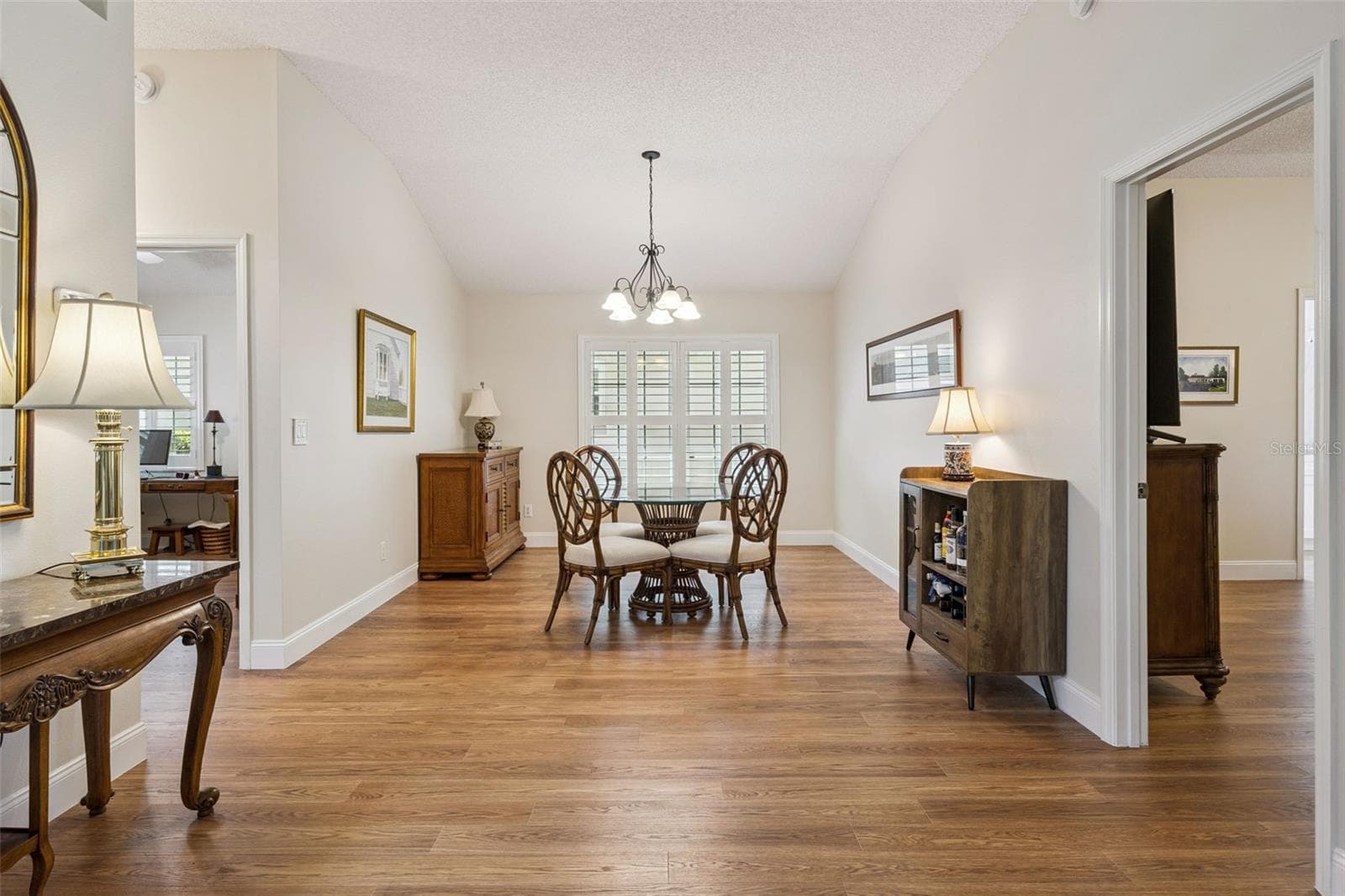 A great way to gather - 5853 PRINCESS CAROLINE PL, LEESBURG