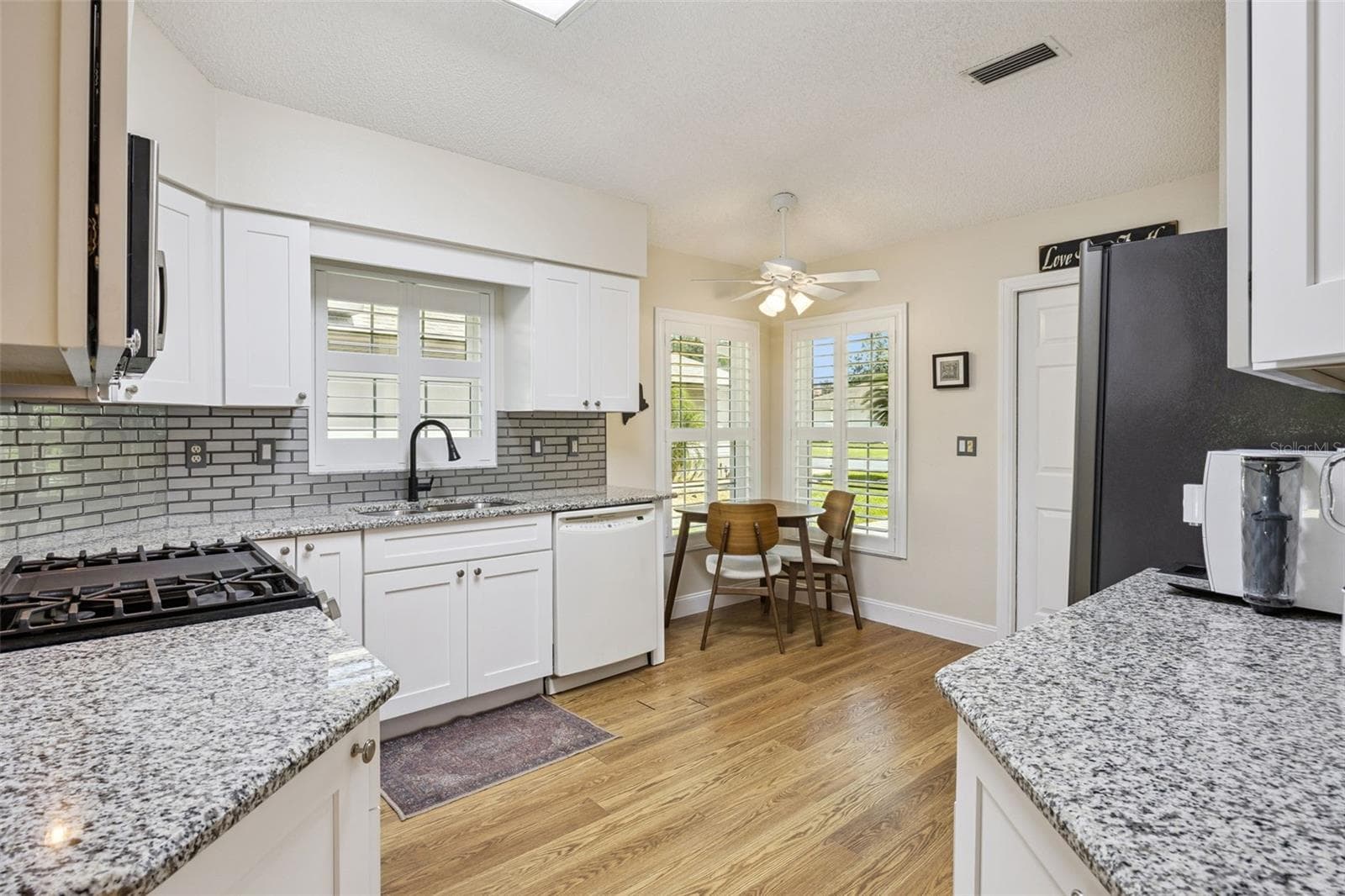 Granite counters - 5853 PRINCESS CAROLINE PL, LEESBURG