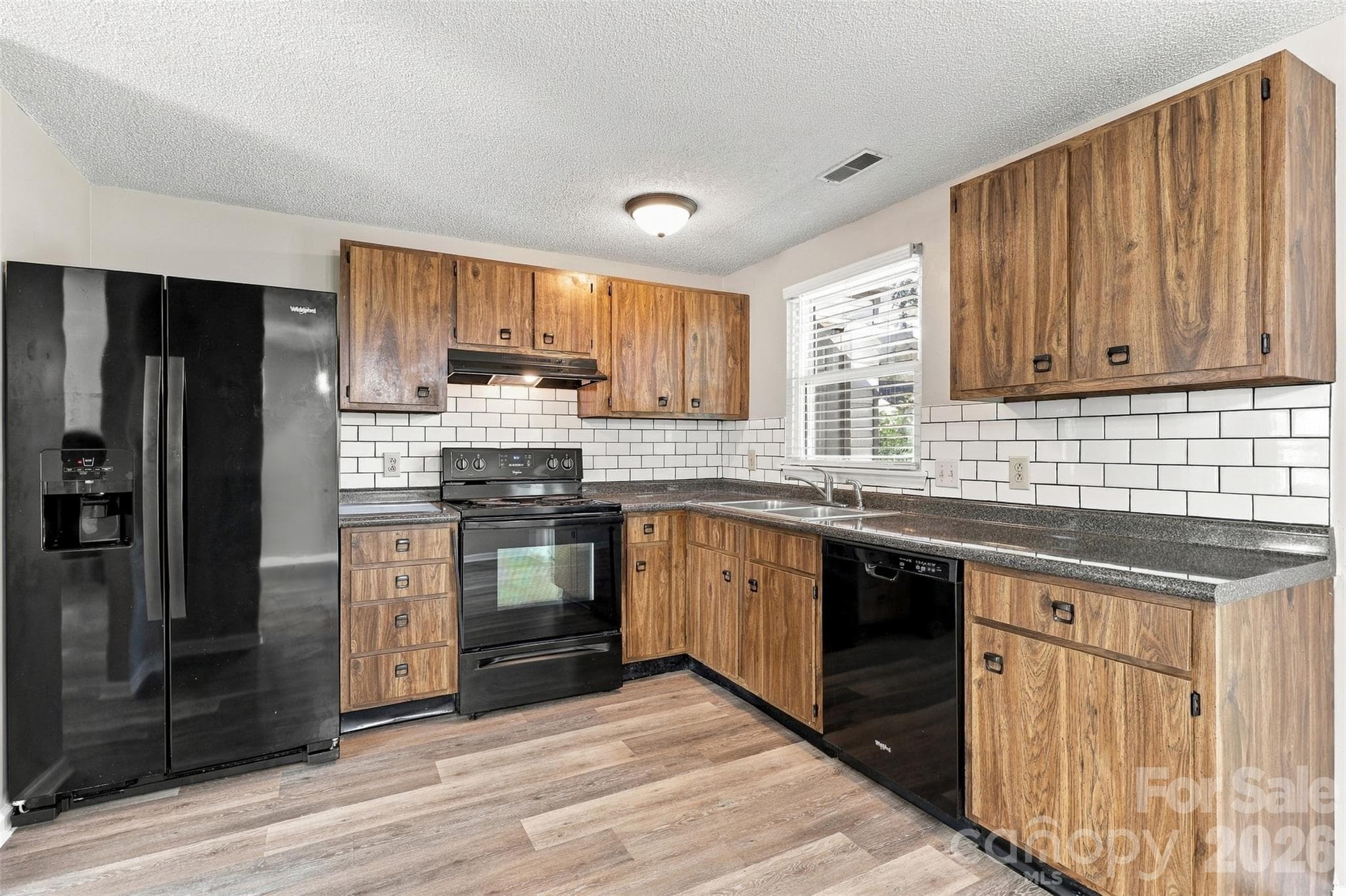 Single Family Residence at 5915 Sunset Chase Lane, Charlotte, photo 13 of 42