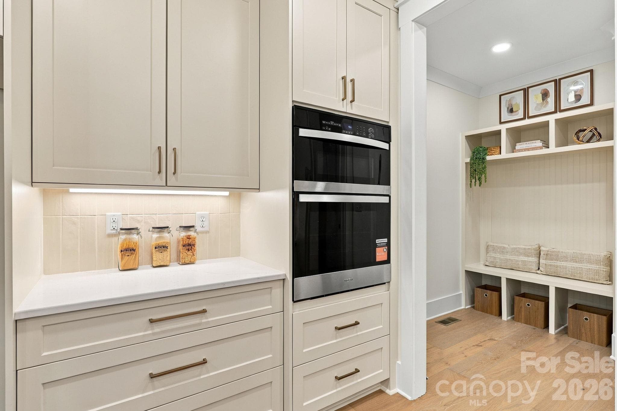 Oven - 9140 Smith Road, Kannapolis