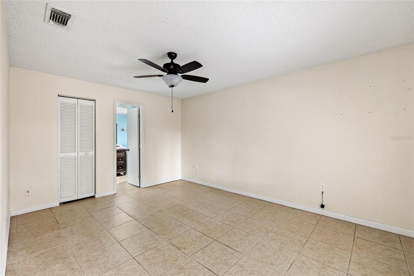 Primary bedroom - 1273 GLADSTONE DR, DELTONA