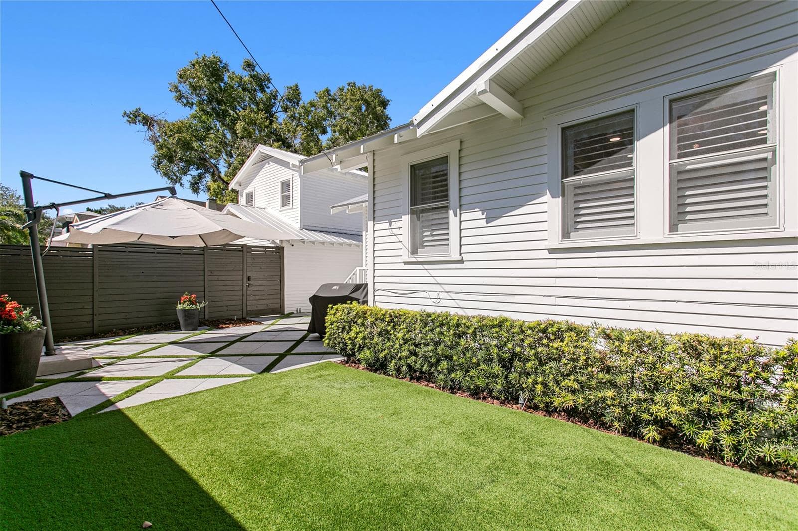 Perfect Space for entertaining - 913 S BRUCE ST, TAMPA